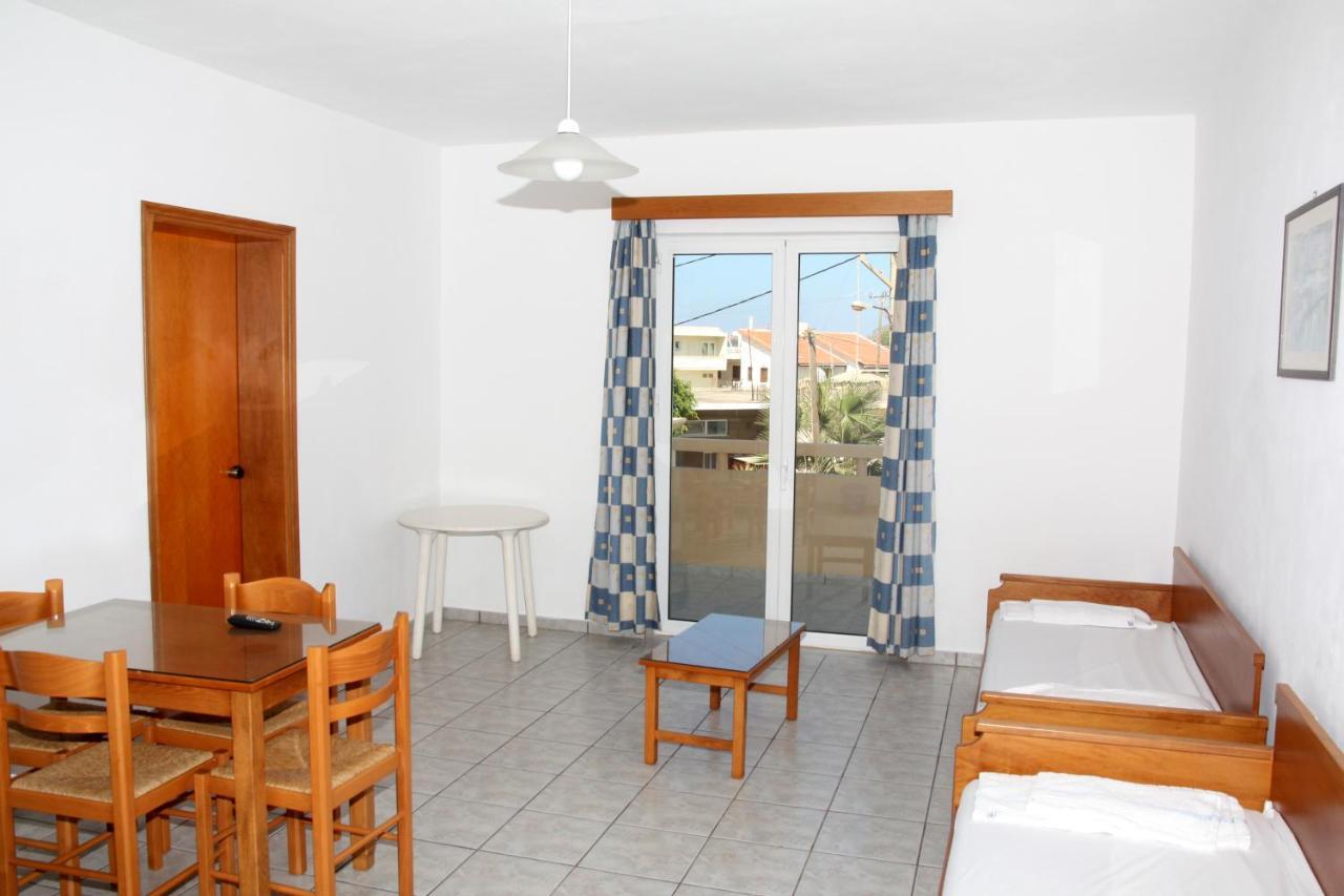 Dimitris Apartments Platanés Rum bild