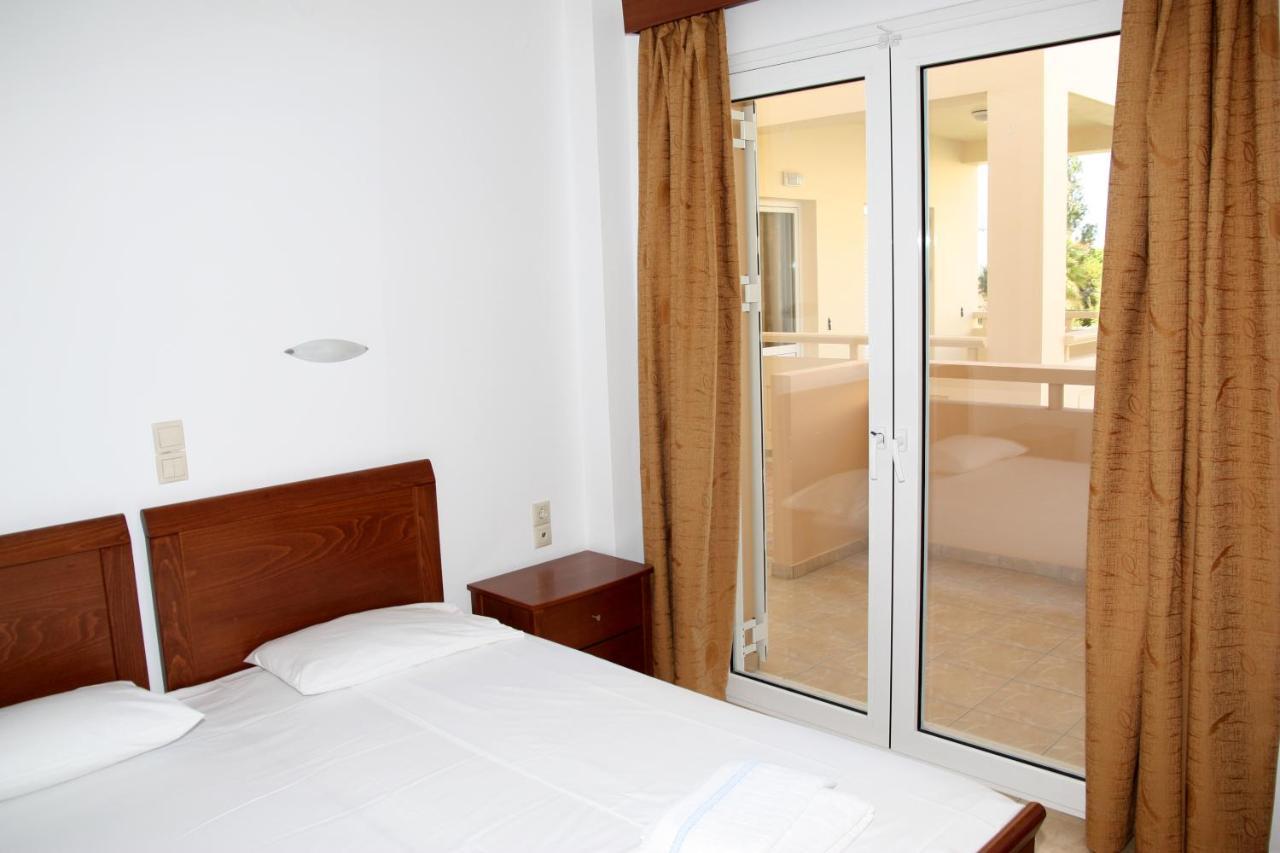 Dimitris Apartments Platanés Rum bild