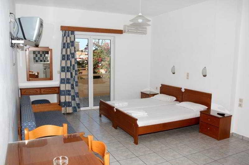 Dimitris Apartments Platanés Exteriör bild